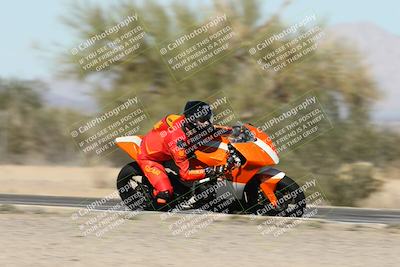 media/Dec-01-2025-Moto Forza (Mon) [[2daa91e15f]]/3-Beginner Group/Session 2 (Turn 7 Inside Pans)/